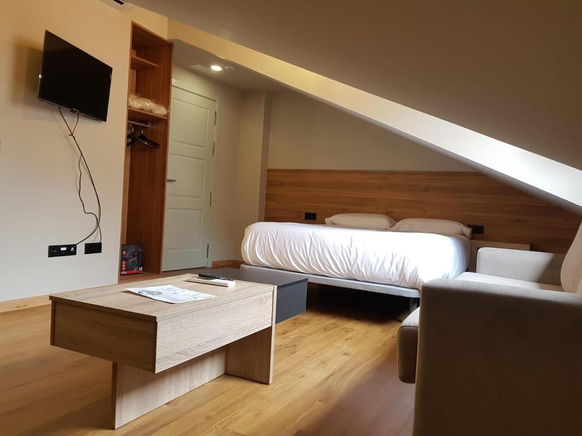 Turisticos Y Vella Ourense